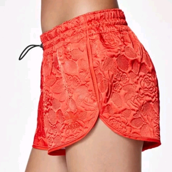 NWOT Adidas Originals Floral Red Track Shorts Workout Gym - Picture 3 of 8